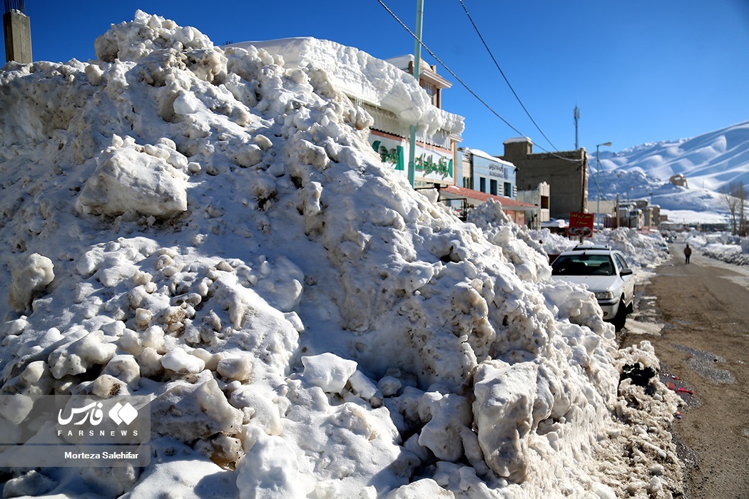 تصاویر: کوه‌ برف در «کوهرنگ»