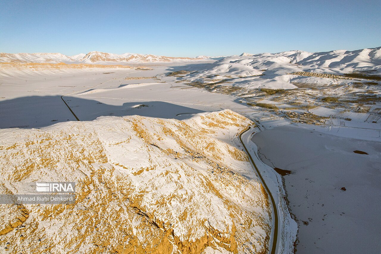 تصاویر: منجمد شدن تالاب چغاخور
