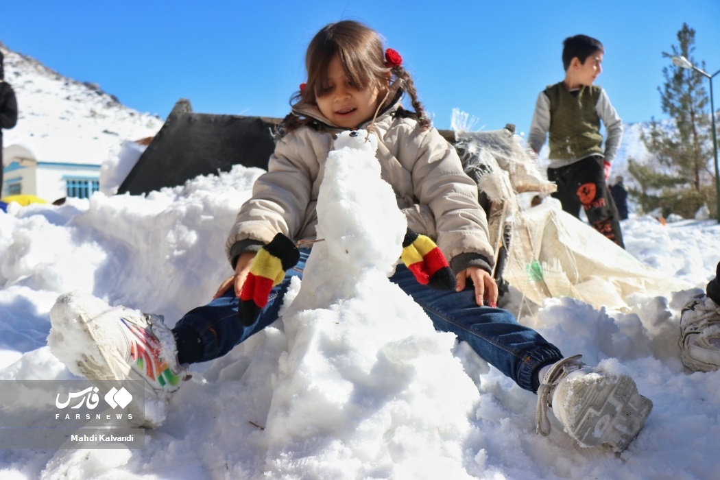 تصاویر: جشنواره آدم برفی در همدان