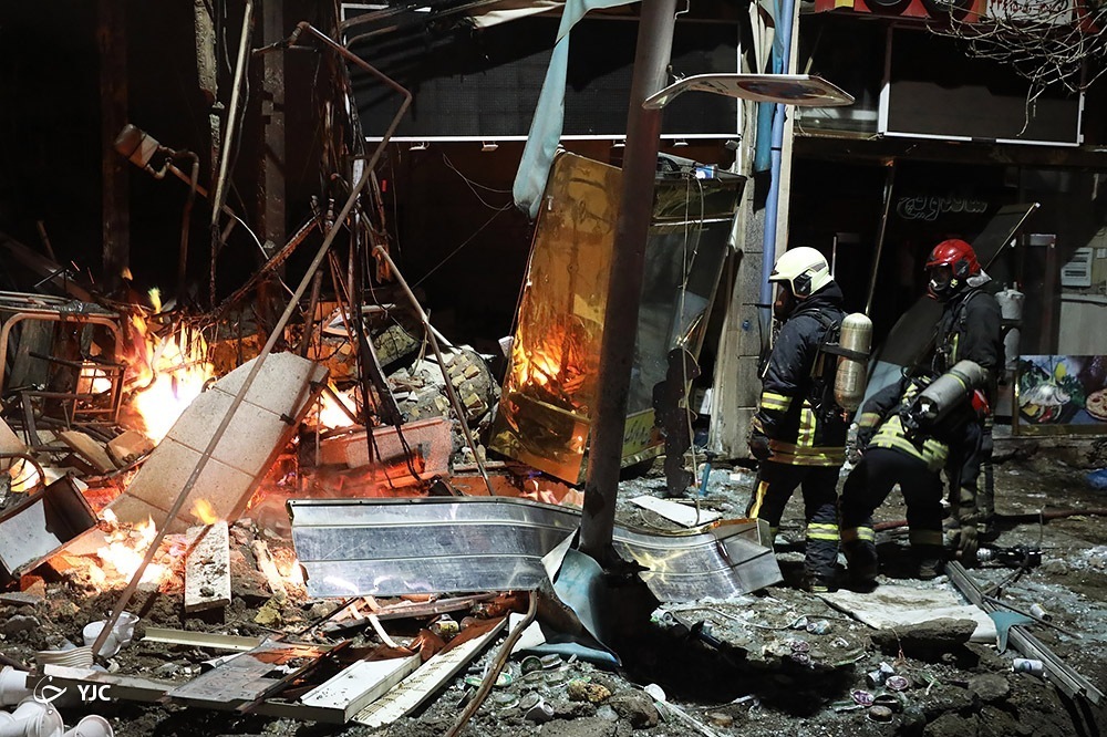 تصاویر: حادثه انفجار لوله گاز در مشهد