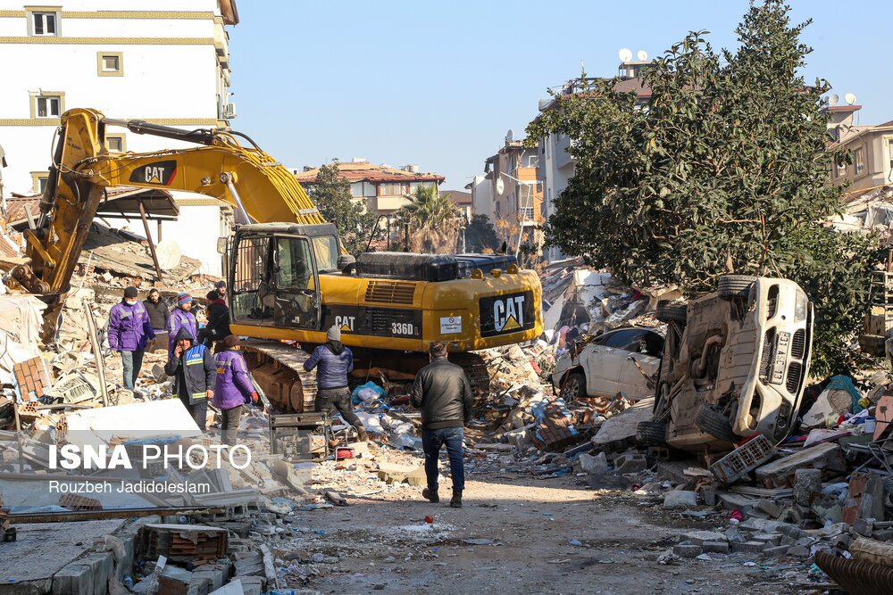 تصاویر: ادامه امداد رسانی‌ها درمناطق زلزله زده ترکیه