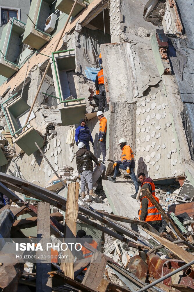 تصاویر: ادامه امداد رسانی‌ها درمناطق زلزله زده ترکیه