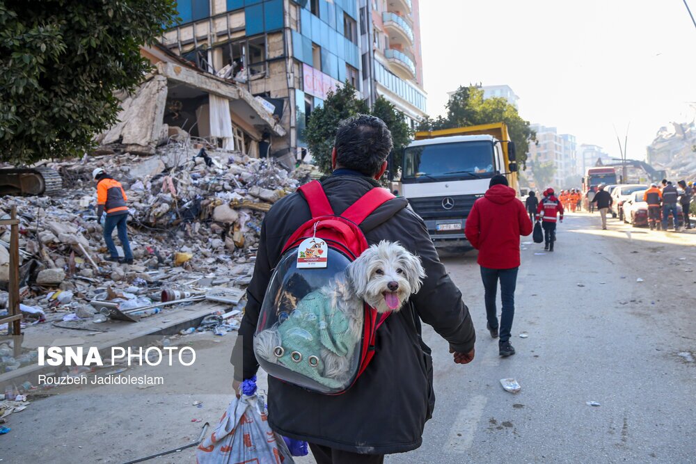 تصاویر: ادامه امداد رسانی‌ها درمناطق زلزله زده ترکیه