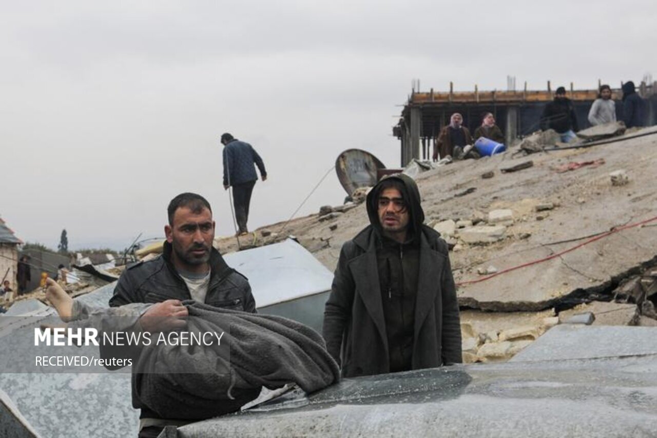 تصاویر: آواربرداری در مناطق زلزله زده سوریه