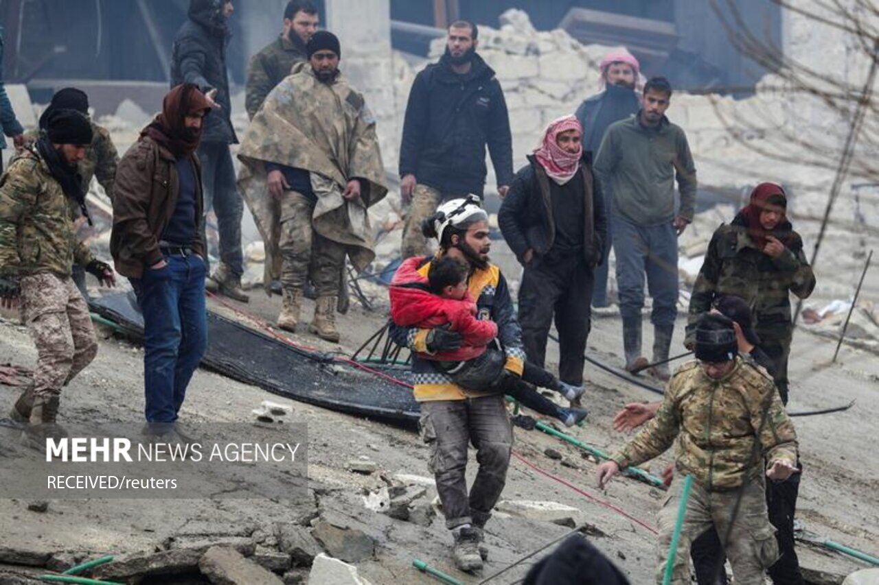 تصاویر: آواربرداری در مناطق زلزله زده سوریه