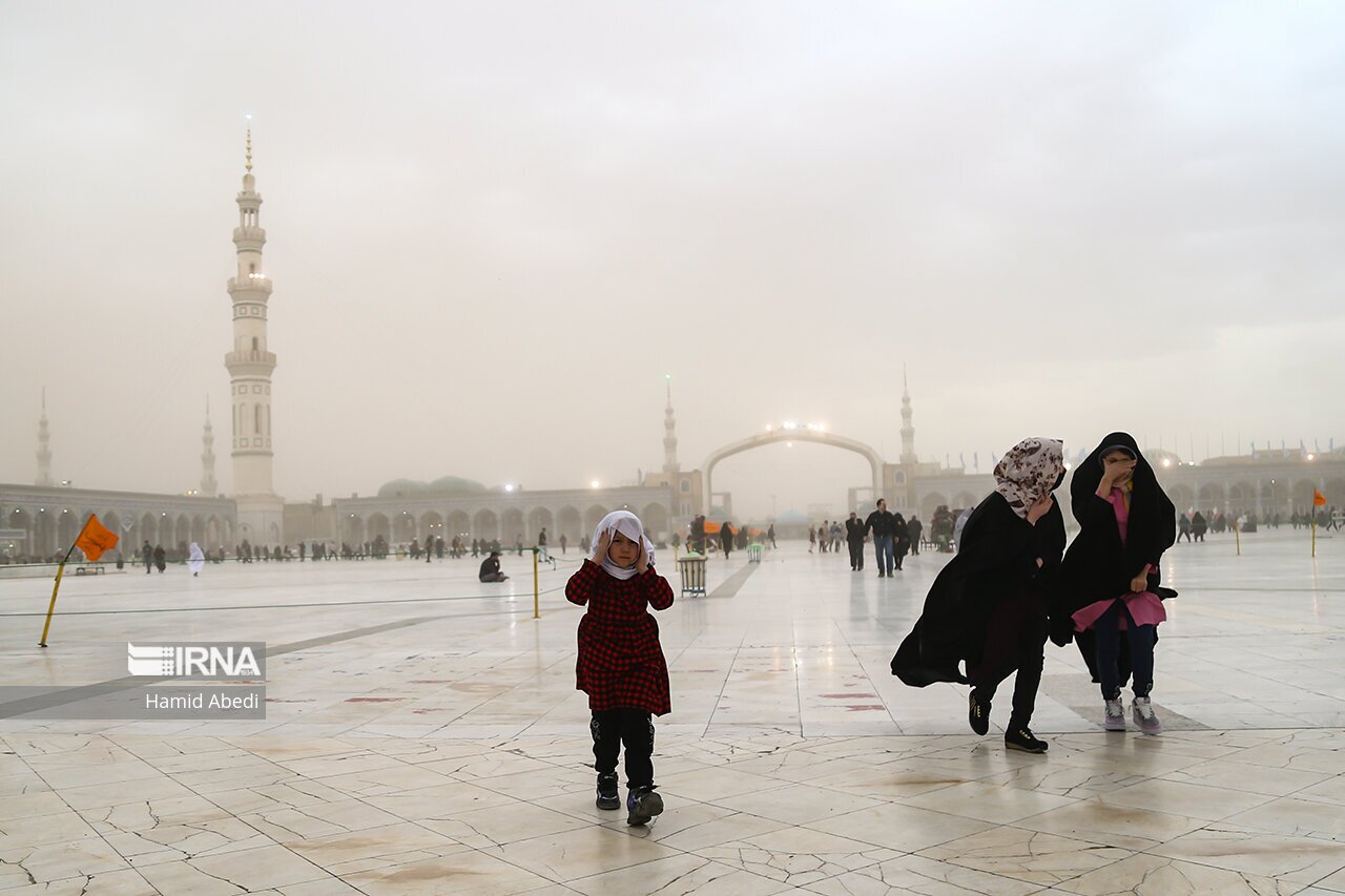 تصاویر: طوفان در جمکران