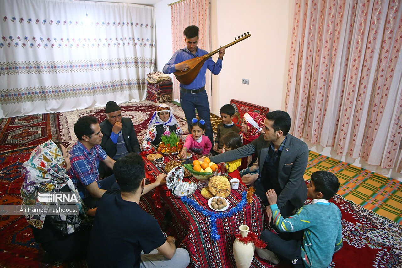 تصاویر: آیٔین سنتی چهارشنبه‌ سوری در روستای نواسر هوراند