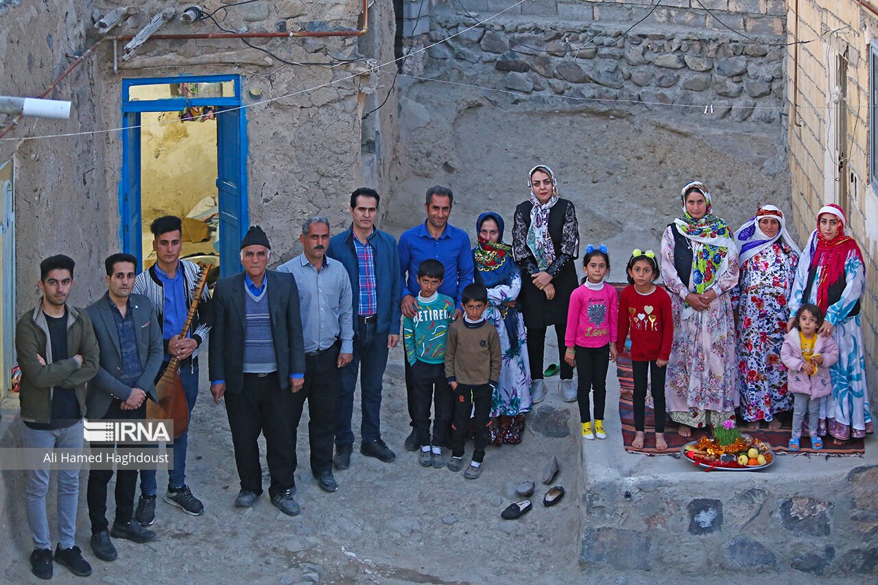 تصاویر: آیٔین سنتی چهارشنبه‌ سوری در روستای نواسر هوراند