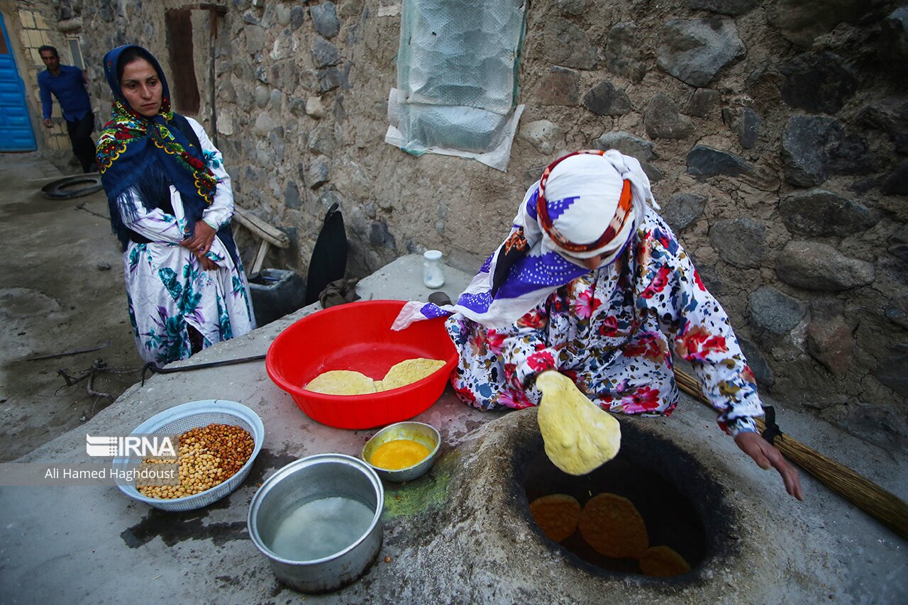 تصاویر: آیٔین سنتی چهارشنبه‌ سوری در روستای نواسر هوراند