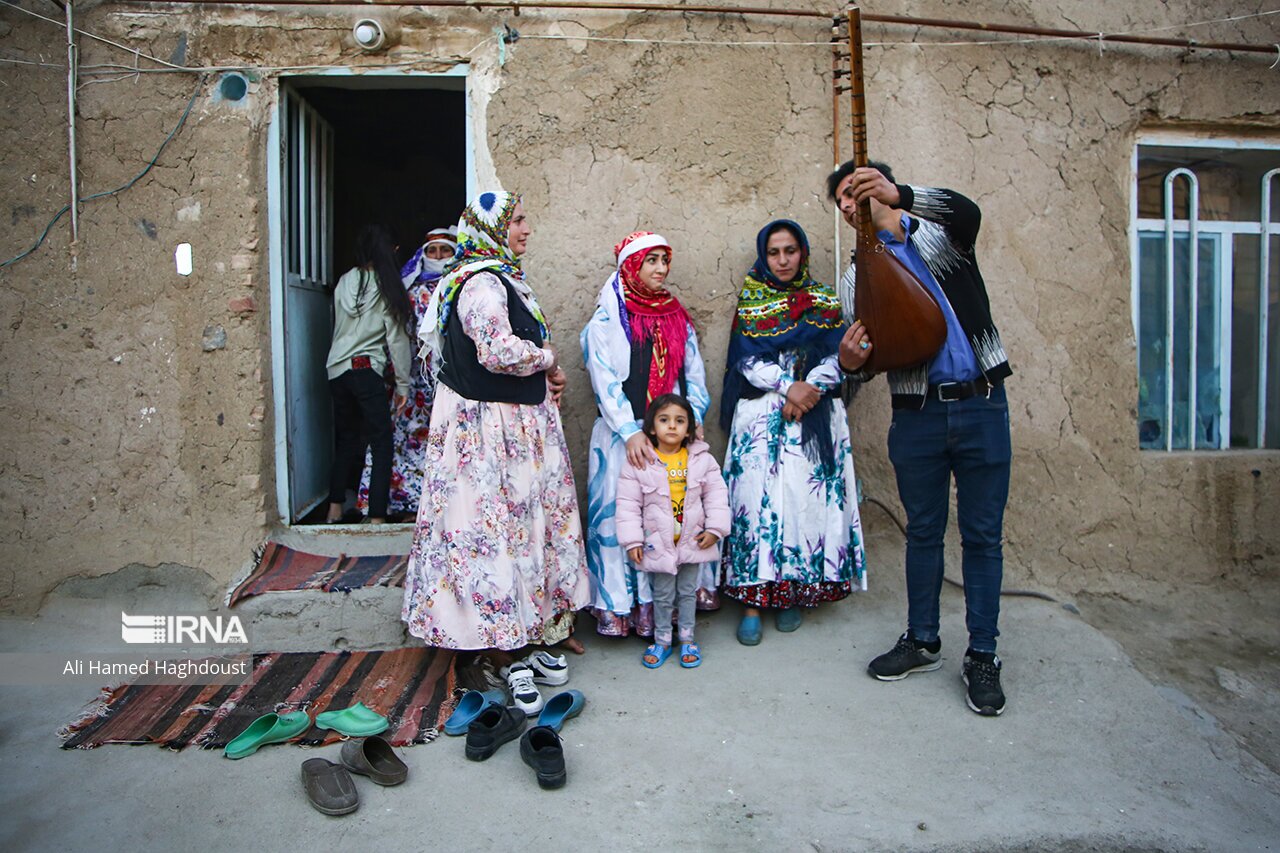 تصاویر: آیٔین سنتی چهارشنبه‌ سوری در روستای نواسر هوراند