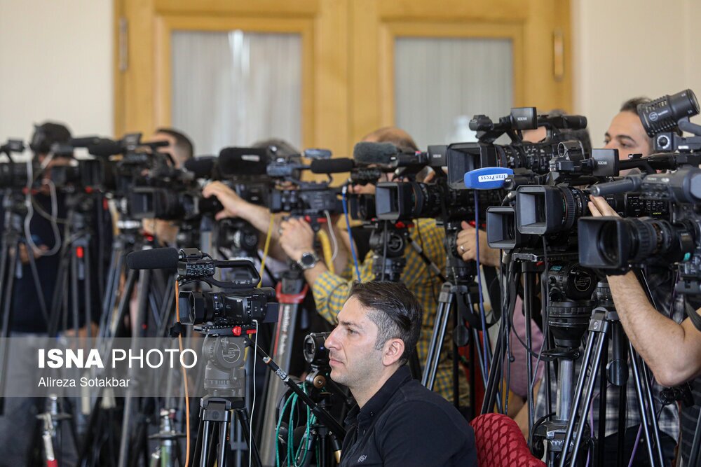 تصاویر: نشست خبری حسین امیرعبداللهیان، وزیر خارجه