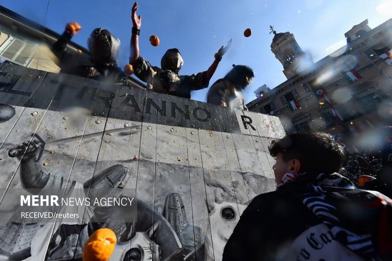 تصاویر: جشن سالانه پرتقال در ایتالیا