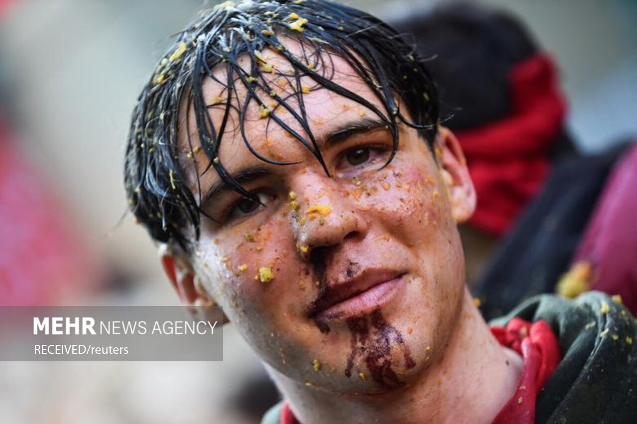 تصاویر: جشن سالانه پرتقال در ایتالیا