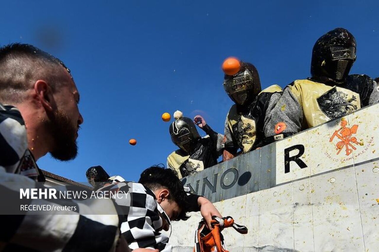 تصاویر: جشن سالانه پرتقال در ایتالیا