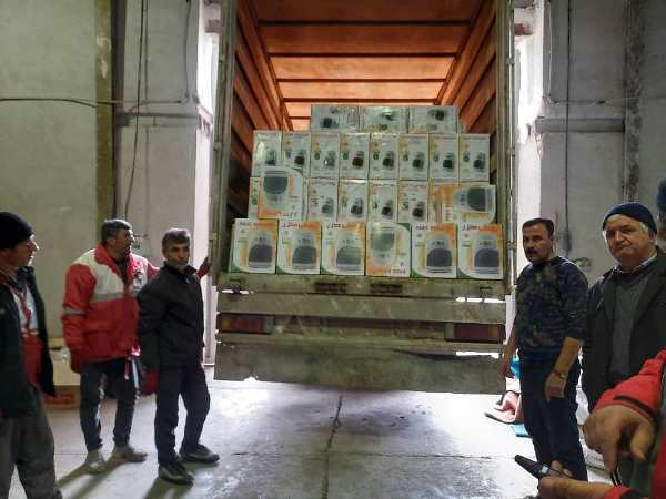 همیاری کارکنان شرکت بیمه پاسارگاد با زلزله زدگان خوی