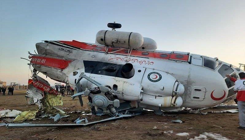 سقوط بالگرد حامل وزیر ورزش در بافتِ کرمان / وزیر دچار خونریزی مغزی شد؛ انتقال سجادی به سیرجان / اورژانس: حال وزیر وخیم است / مدیرکل وزارتی سجادی درگذشت