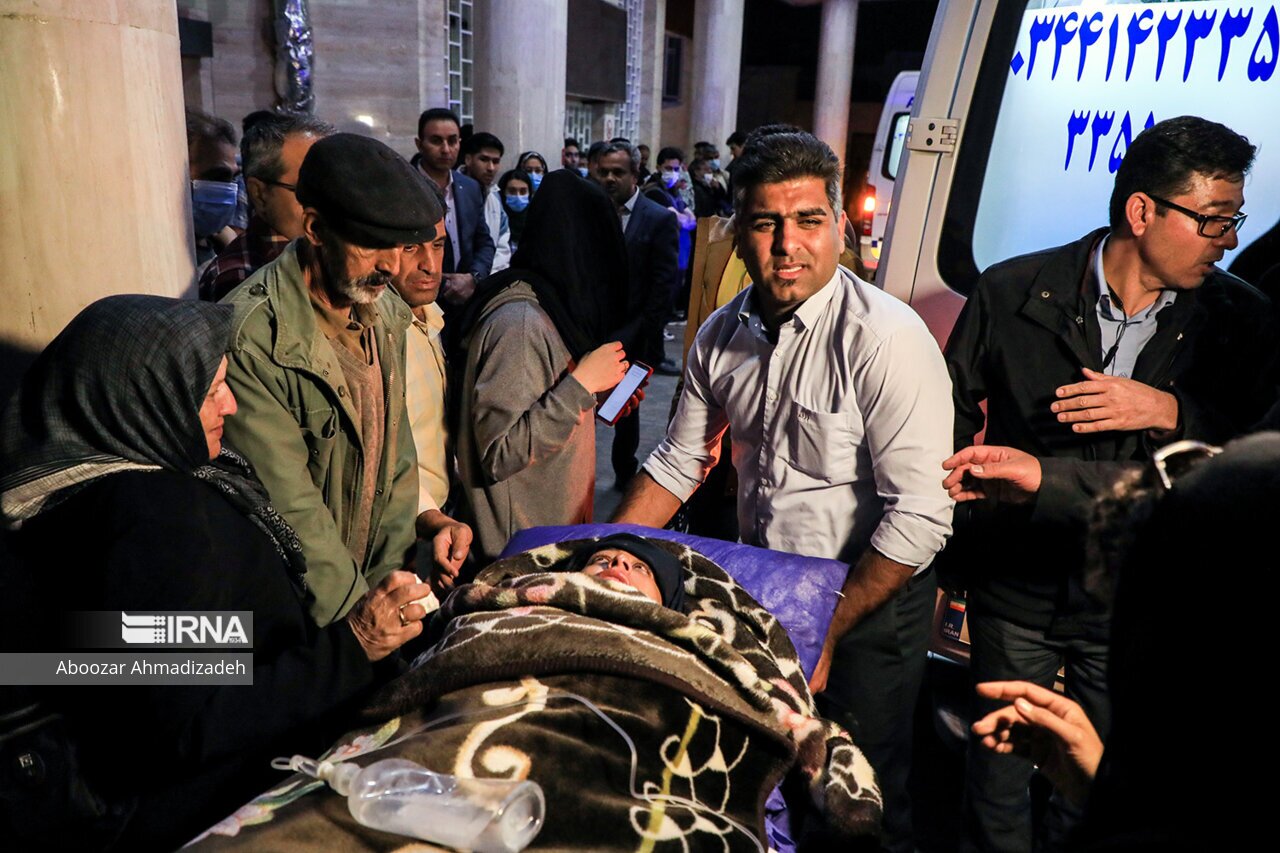 تصاویر: انتقال مصدومان سانحه سقوط بالگرد به کرمان
