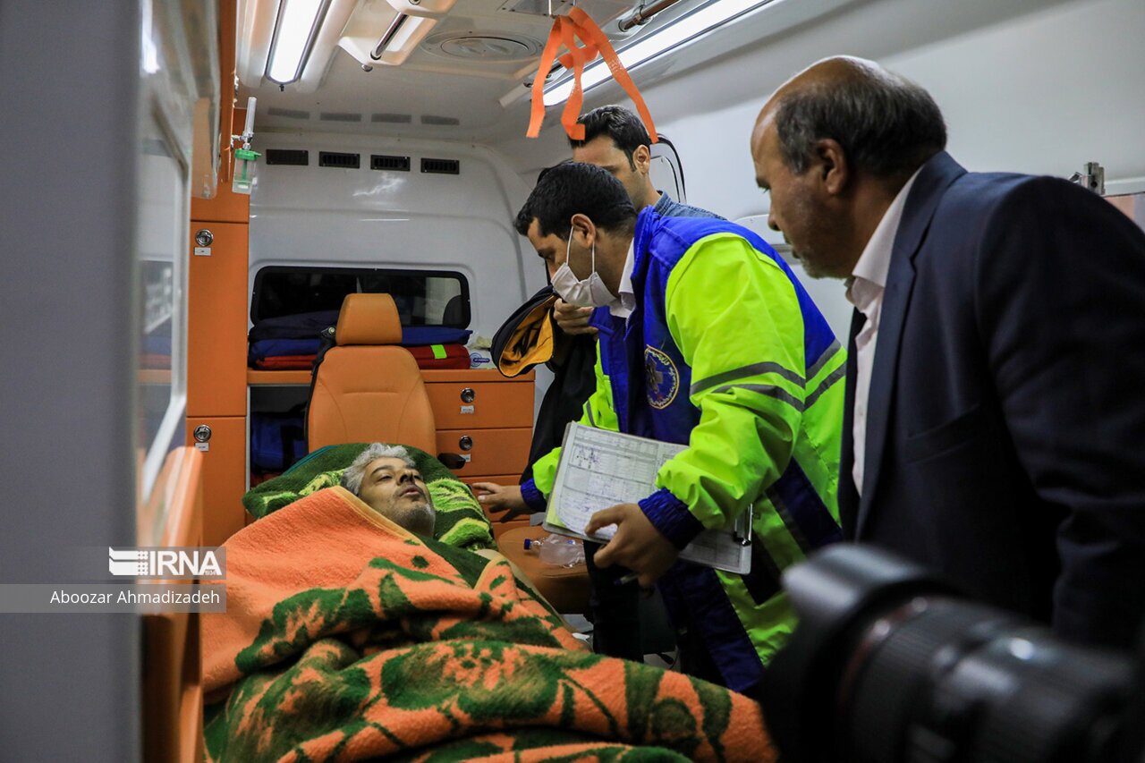 تصاویر: انتقال مصدومان سانحه سقوط بالگرد به کرمان
