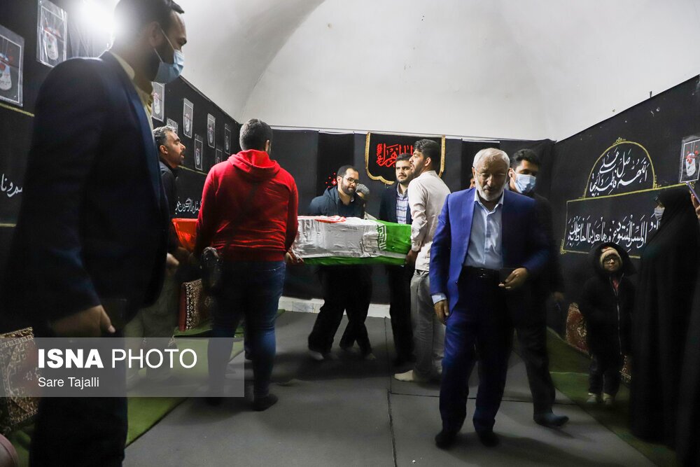 تصاویر: مراسم وداع با پیکر مرحوم اسماعیل احمدی مشاور وزیر ورزش و جوانان در گلزار شهدای شهر کرمان