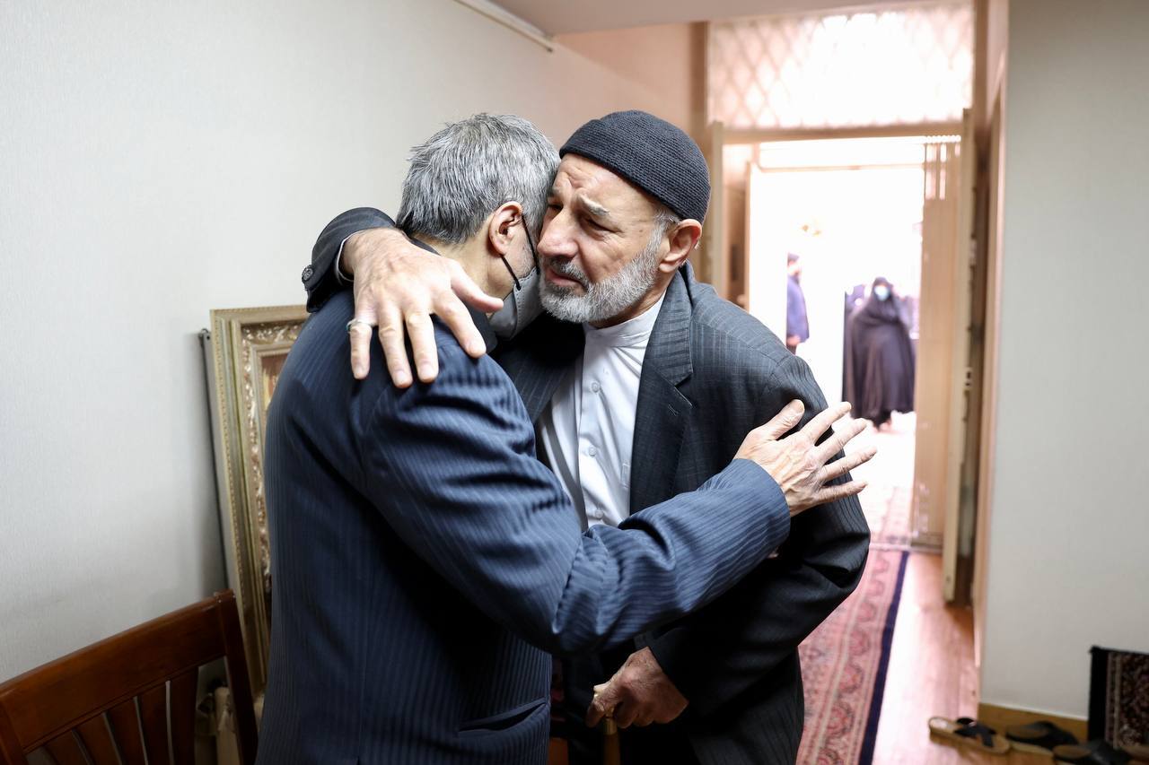 تصاویر: تشییع و تدفین پیکر همسر شهید آیت الله مطهری - قم
