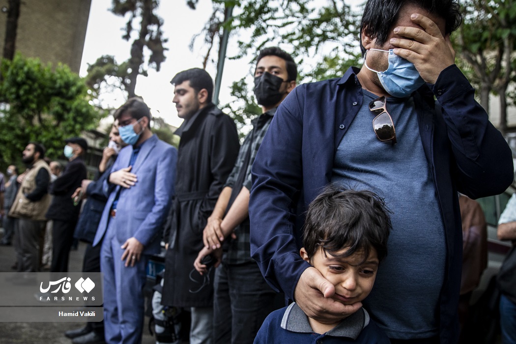 تصاویر: مراسم وداع با پیکر نادر طالب&zwnj; زاده