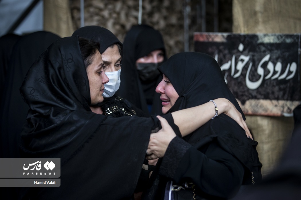 تصاویر: مراسم وداع با پیکر نادر طالب&zwnj; زاده