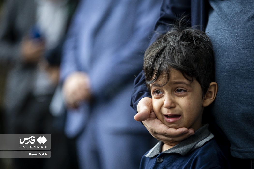 تصاویر: مراسم وداع با پیکر نادر طالب&zwnj; زاده