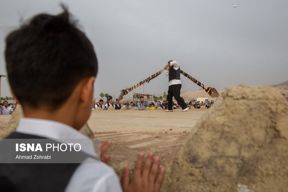 تصاویر: مراسم سنتی بیل گردانی در نیم ور محلات