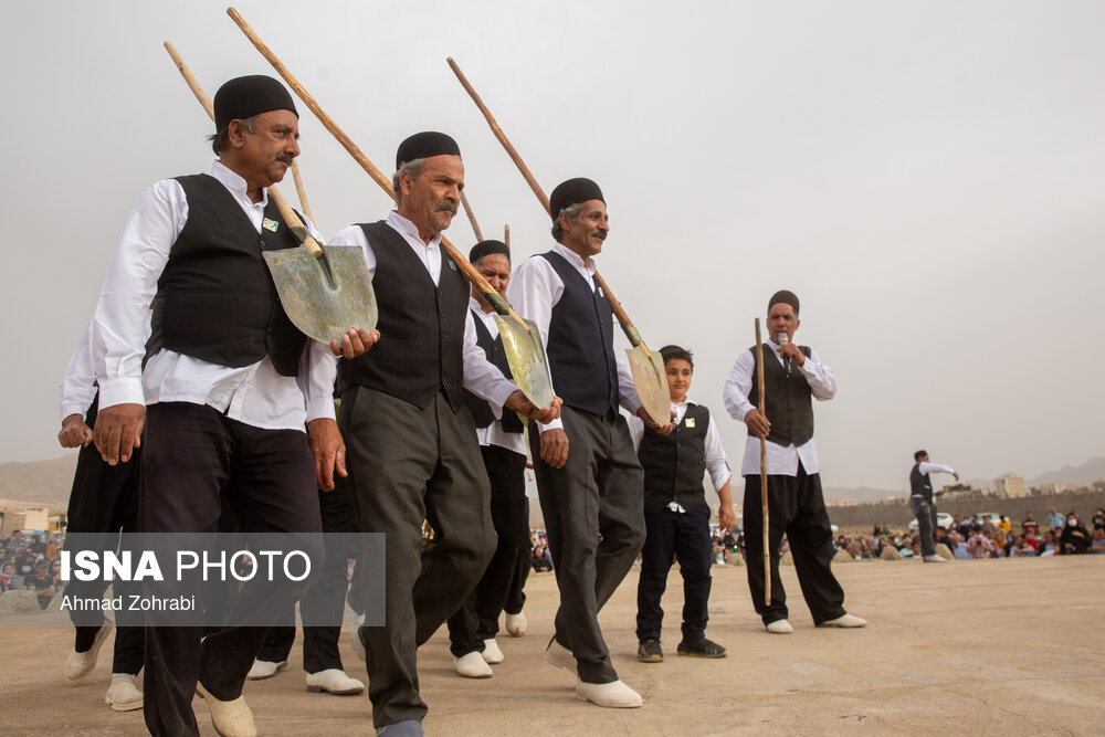 تصاویر: مراسم سنتی بیل گردانی در نیم ور محلات