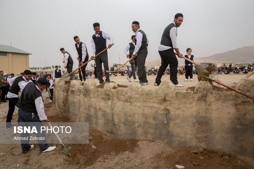تصاویر: مراسم سنتی بیل گردانی در نیم ور محلات