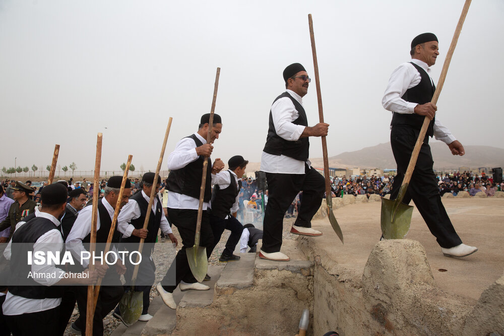 تصاویر: مراسم سنتی بیل گردانی در نیم ور محلات
