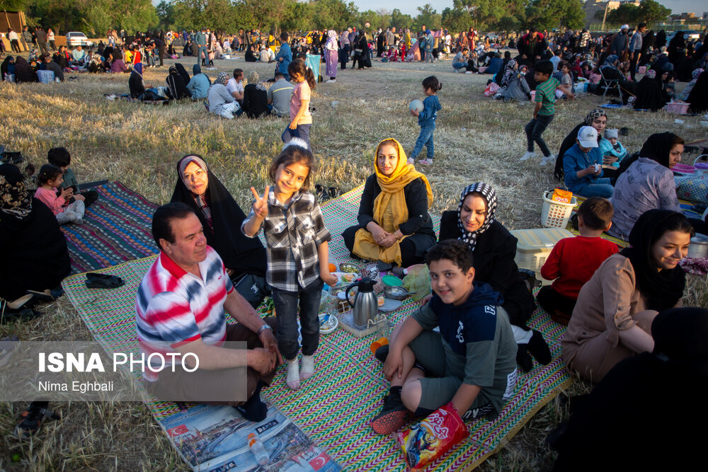 تصاویر: آیین پنجاه بدر در قزوین