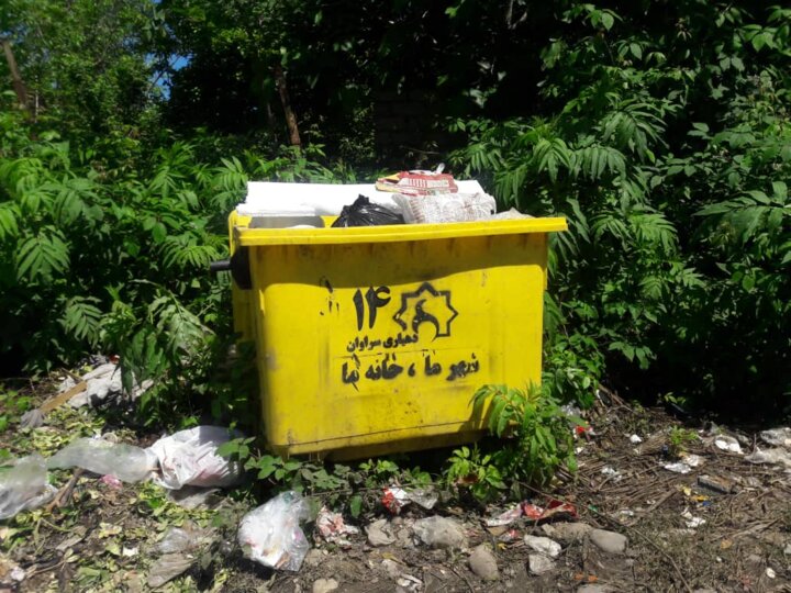 گلایه سراوانی‌ها از کوتاهی در جمع‌آوری و تخلیه زباله ساکنان / انباشت زباله در این منطقه ربط به اعتراضات دارد؟