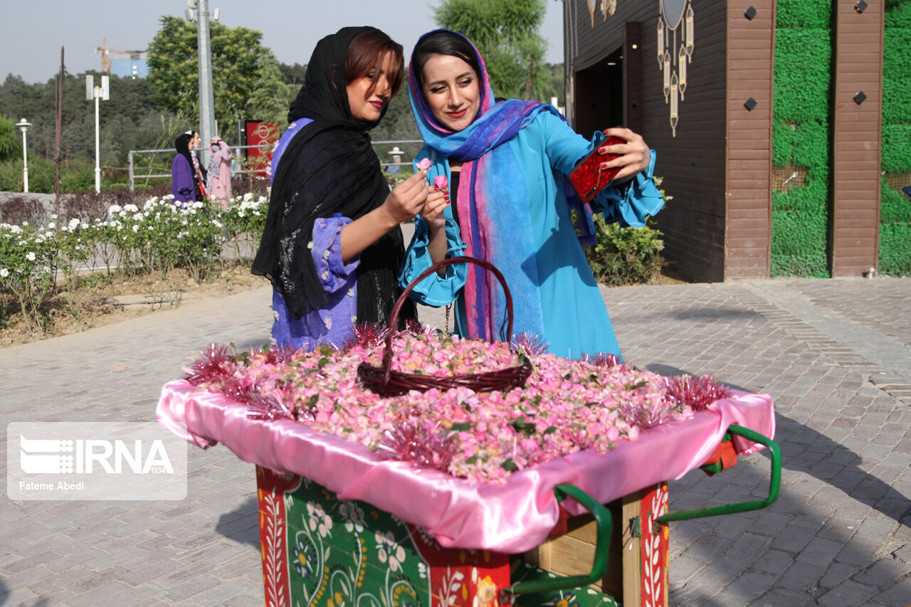 تصاویر: جشنواره گل و گلاب