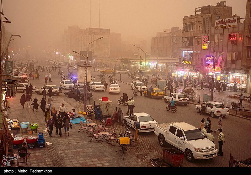 تصاویر: گرد و خاک شدید در اهواز