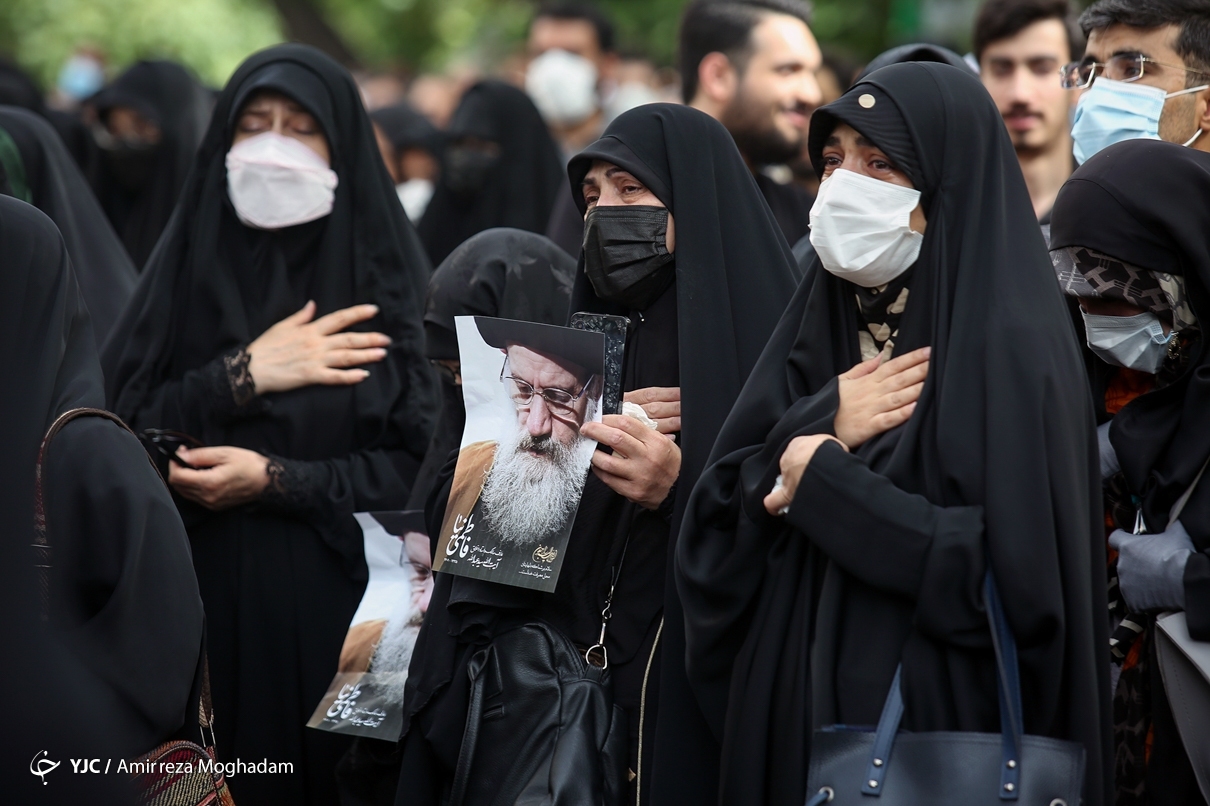 تصاویر: مراسم تشییع پیکر آیت الله فاطمی نیا - دانشگاه تهران