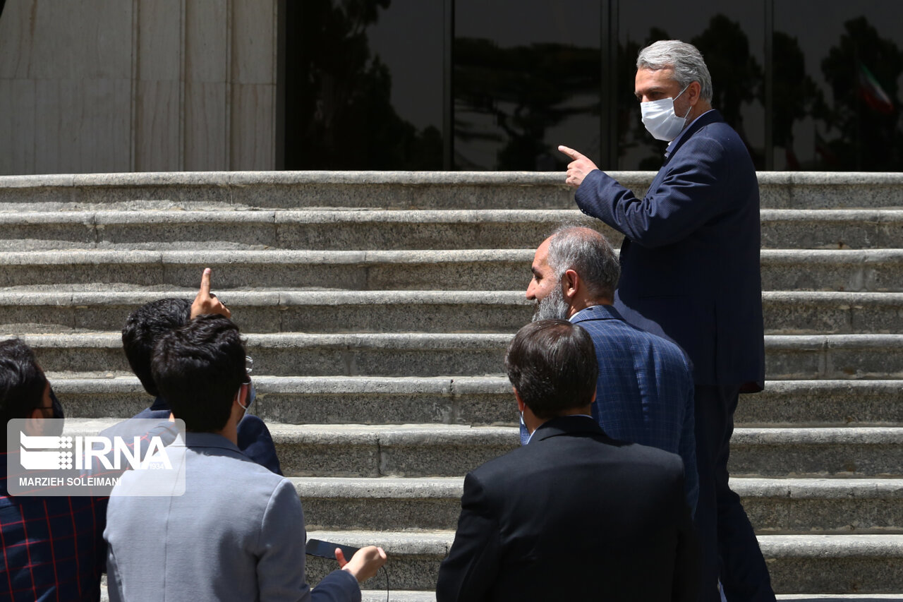 تصاویر: حضور اعضای هیأت دولت در جمع خبرنگاران