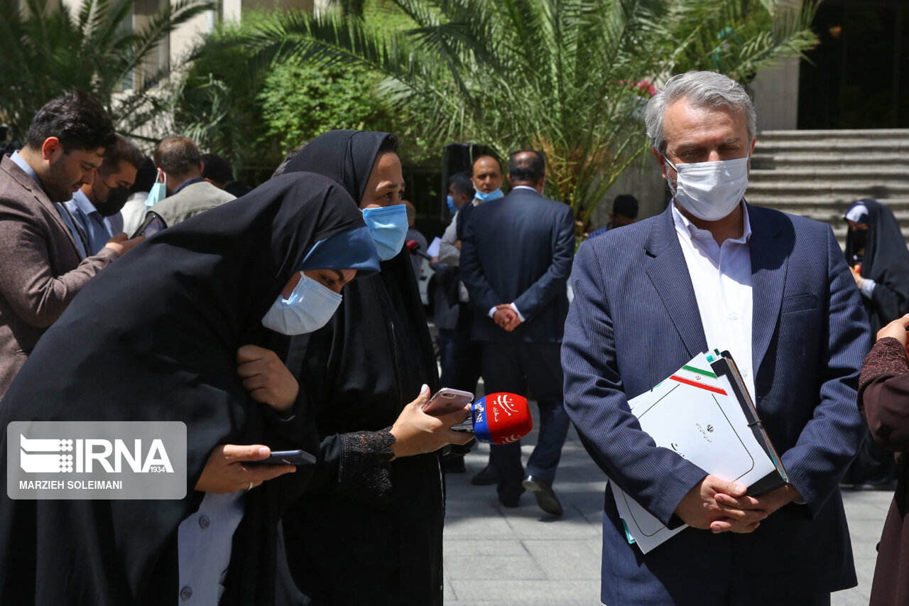 تصاویر: حضور اعضای هیأت دولت در جمع خبرنگاران