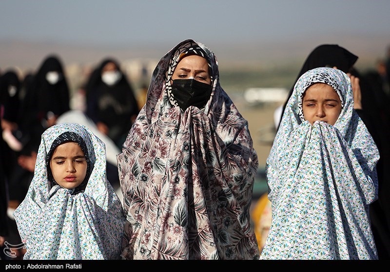 تصاویر: اقامه نماز طلب باران در همدان