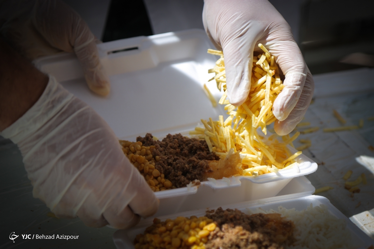 تصاویر: پخت ۷۲ دیگ غذای گرم - تبریز