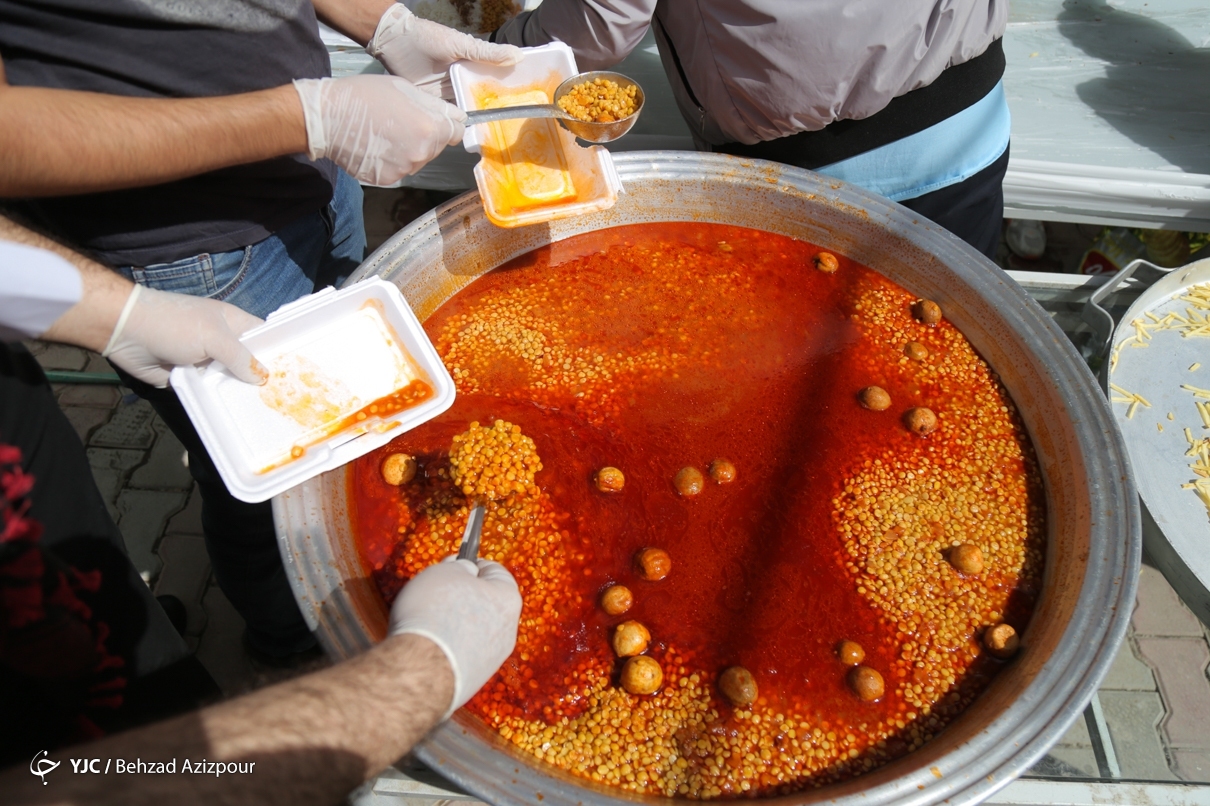 تصاویر: پخت ۷۲ دیگ غذای گرم - تبریز