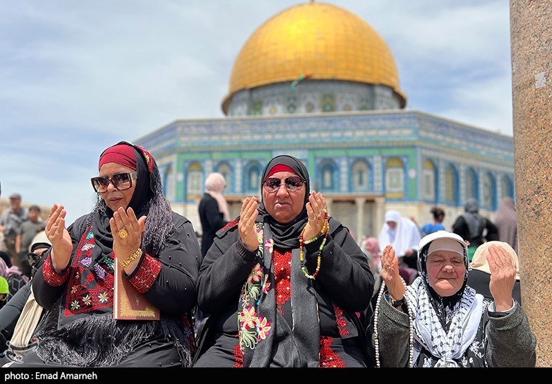 تصاویر: ادامه درگیری ها در مسجد الاقصی