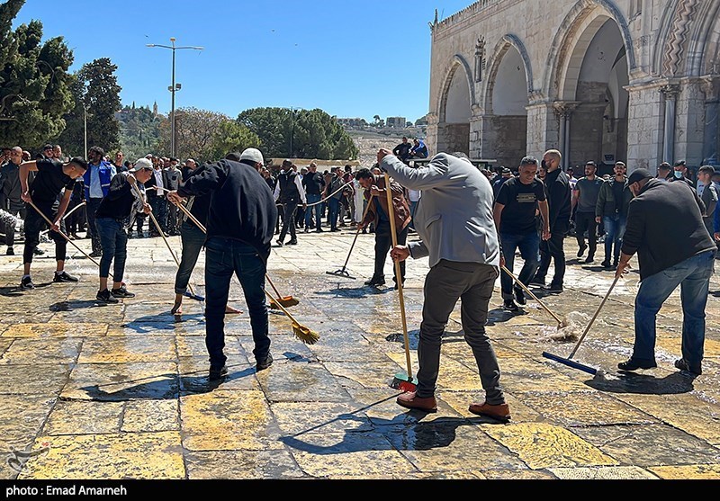تصاویر: ادامه درگیری ها در مسجد الاقصی