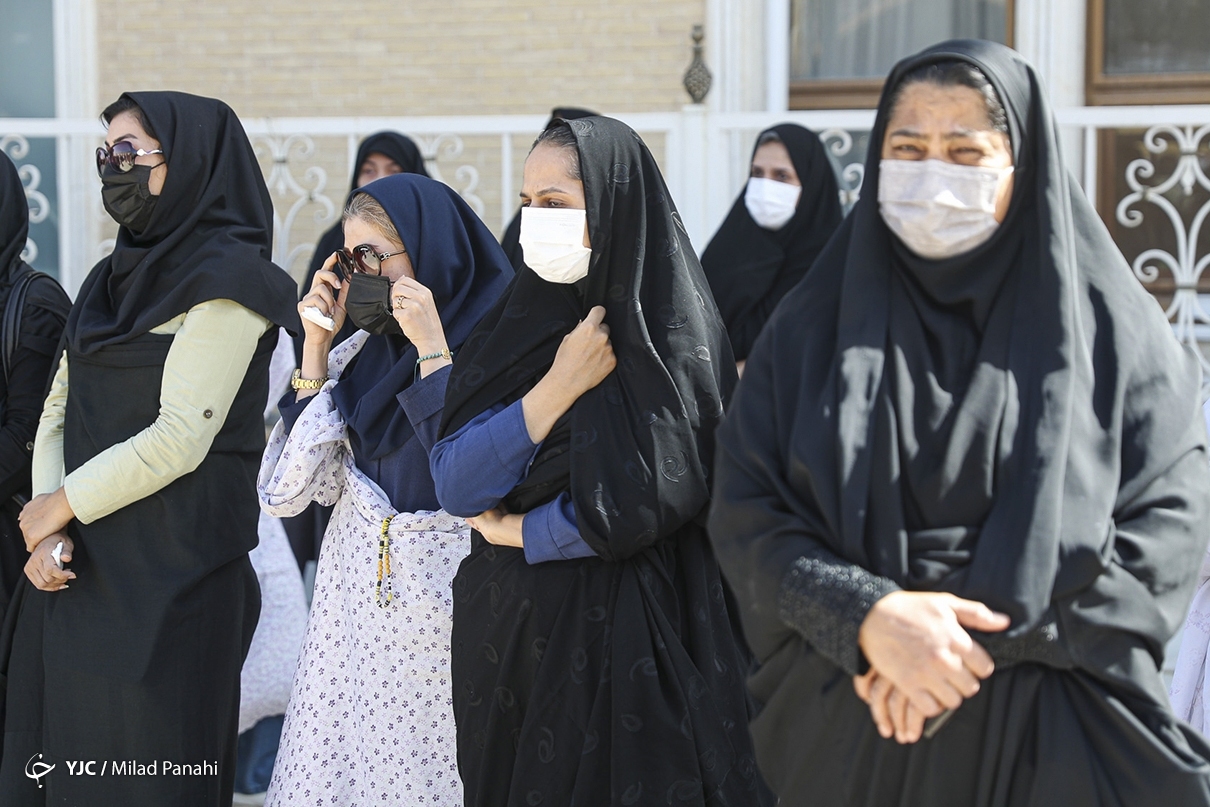 تصاویر: تشییع پیکر شهدای محیط‌بانی - شیراز