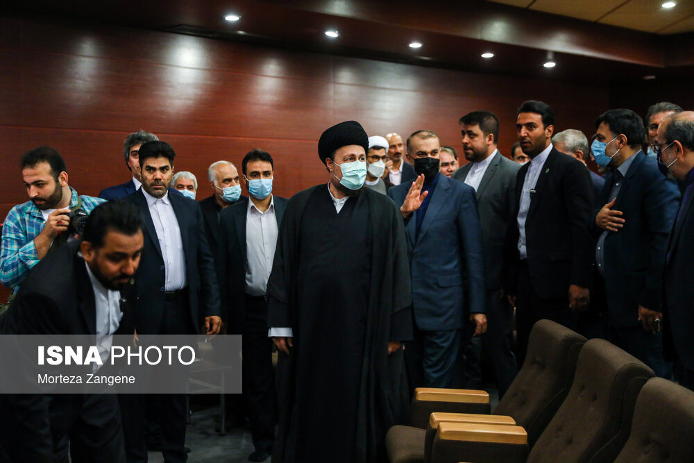 تصاویر: نشست «سیاست خارجی متوازن در مکتب امام خمینی (ره)» با حضور وزیر خارجه