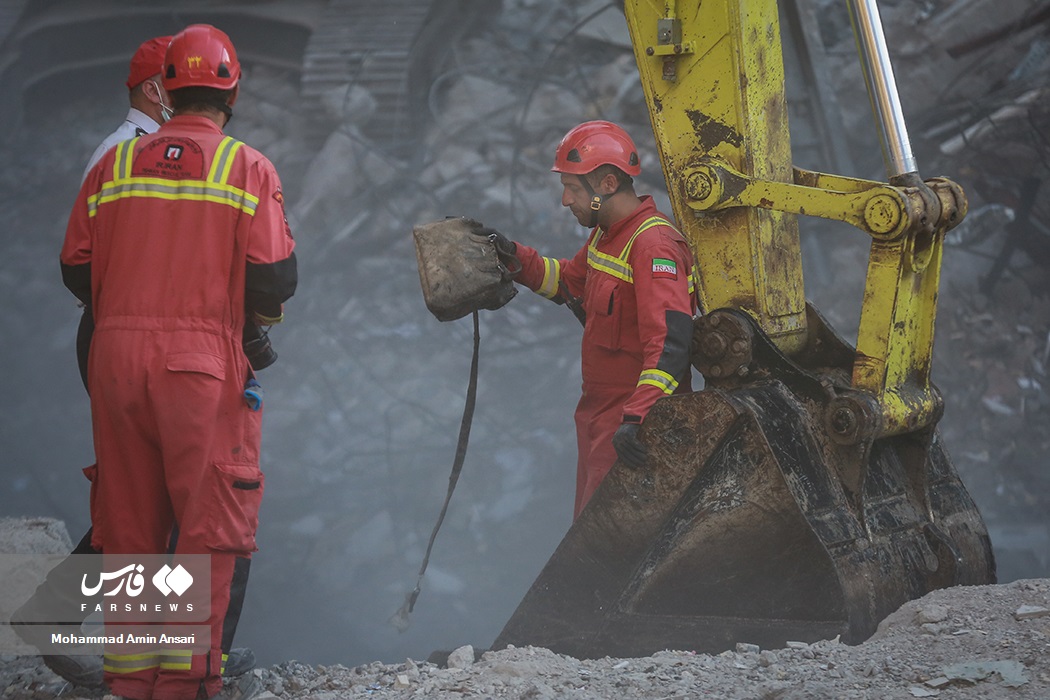 دهمین روز از عملیات آواربرداری &laquo;متروپل&raquo;
