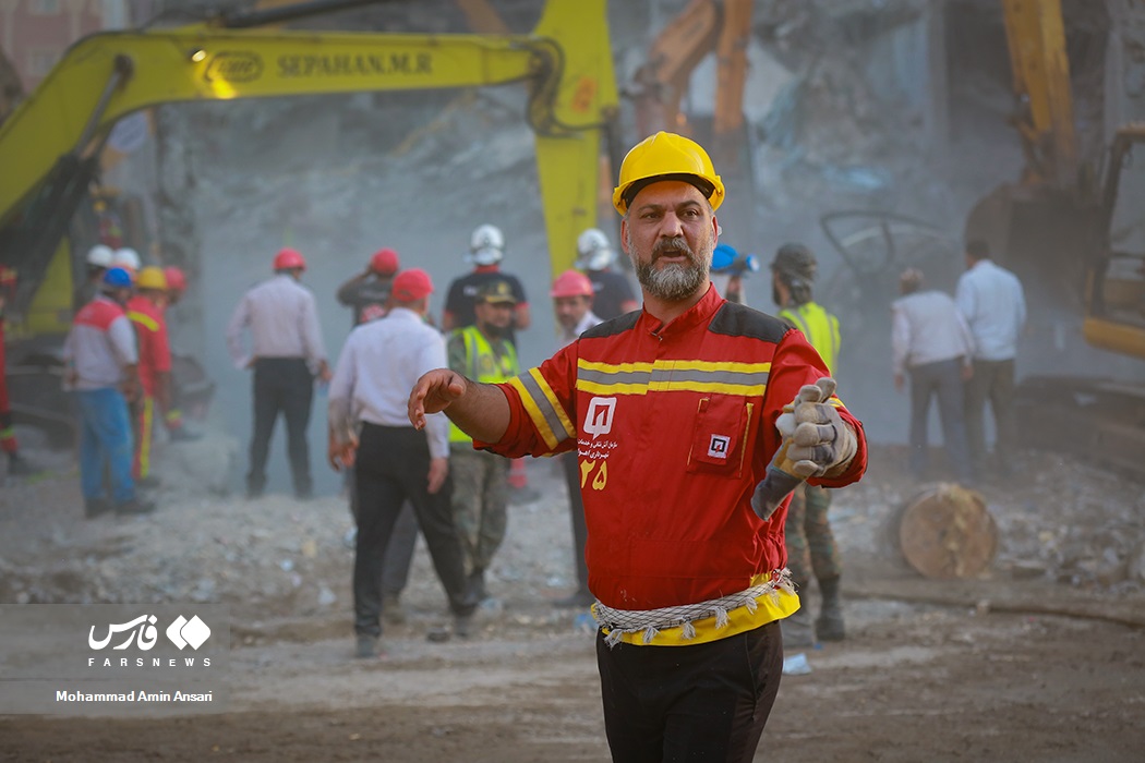 دهمین روز از عملیات آواربرداری &laquo;متروپل&raquo;