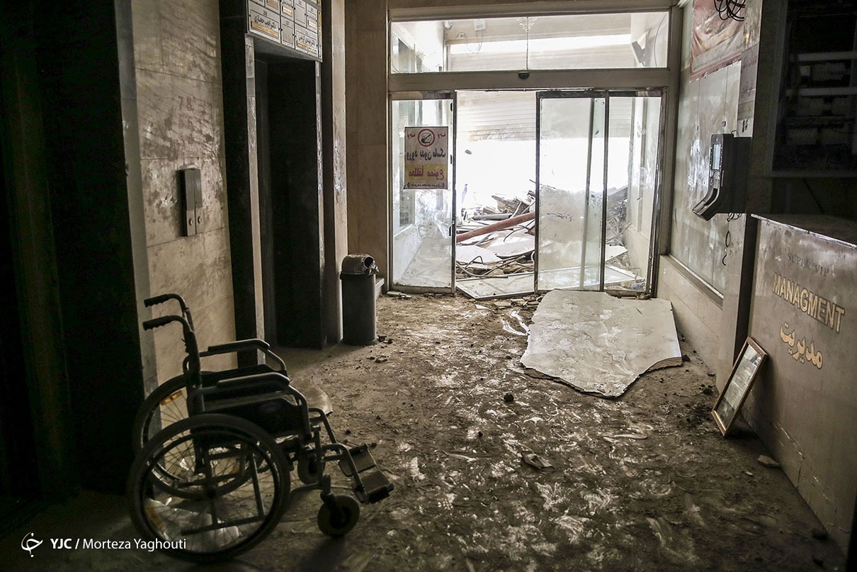 تصاویر: داغ بر دل نشسته، متروپل آبادان