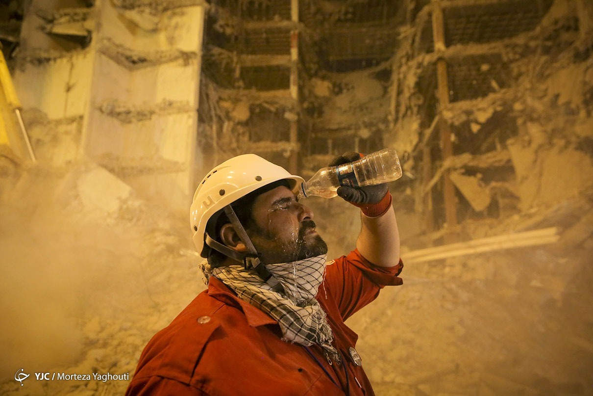 تصاویر: داغ بر دل نشسته، متروپل آبادان