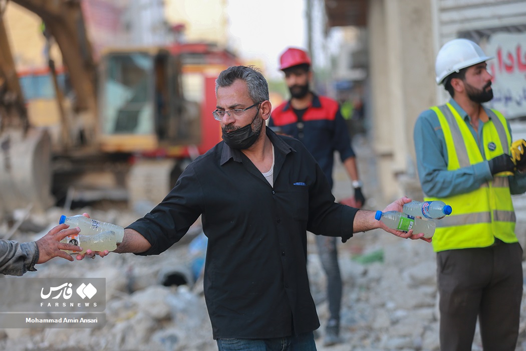 تصاویر: آواربرداری &laquo;لایه به لایه&raquo; در متروپُل